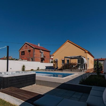 Villa Family And Friends Private Heated Pool With Jacuzzi Zadar Zewnętrze zdjęcie