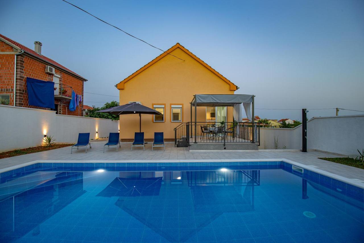 Villa Family And Friends Private Heated Pool With Jacuzzi Zadar Zewnętrze zdjęcie