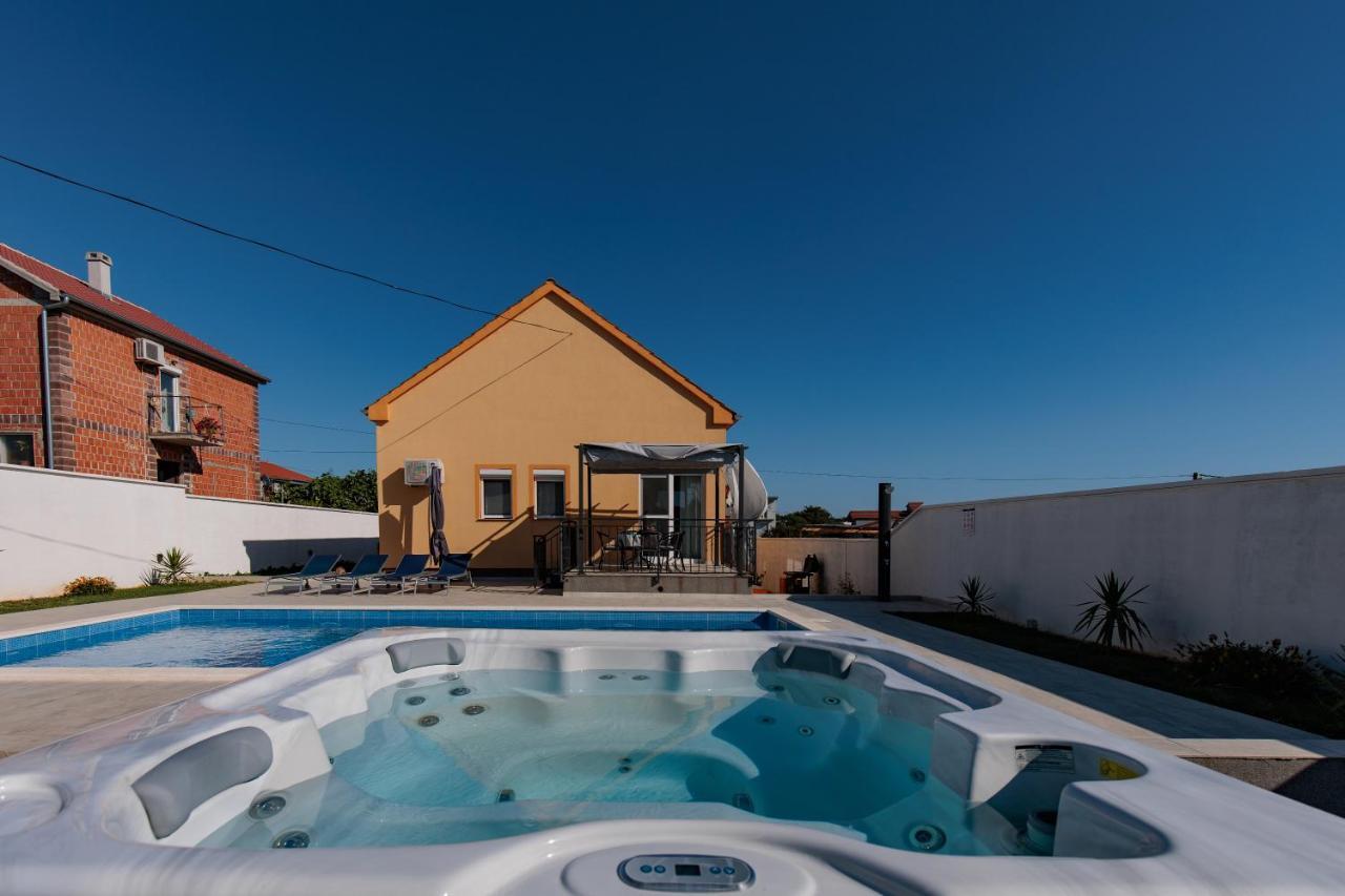 Villa Family And Friends Private Heated Pool With Jacuzzi Zadar Zewnętrze zdjęcie