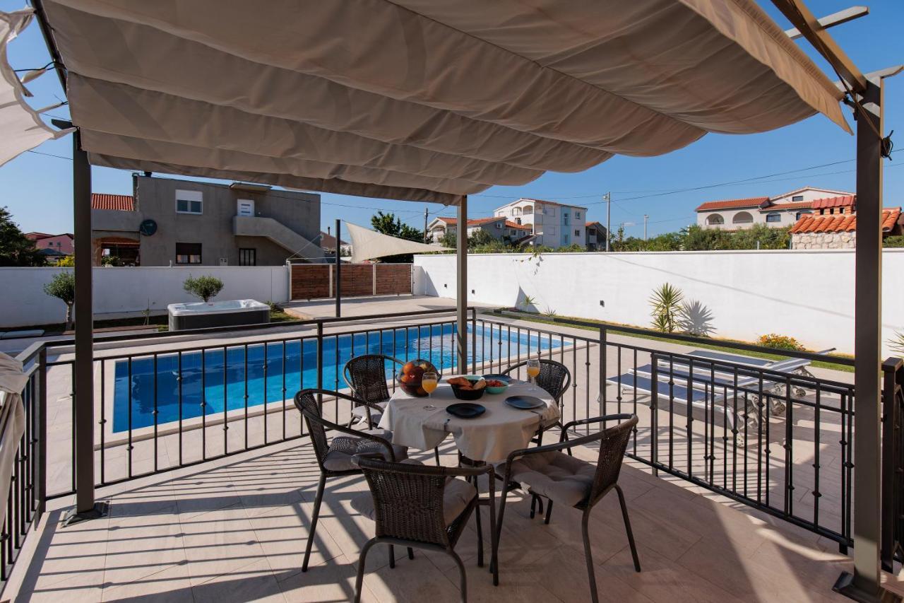 Villa Family And Friends Private Heated Pool With Jacuzzi Zadar Zewnętrze zdjęcie