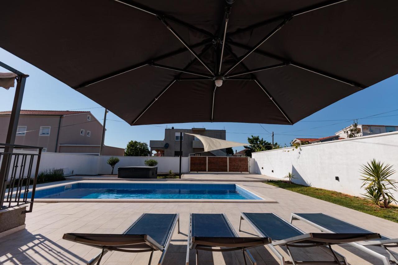 Villa Family And Friends Private Heated Pool With Jacuzzi Zadar Zewnętrze zdjęcie